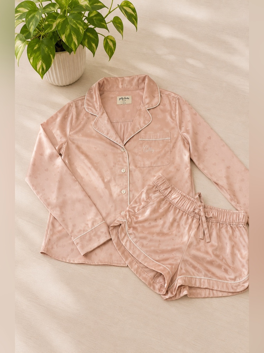 Gilly Hicks by Hollister Satin Heart Sleep Set Blush Pink Size S Valentine's Day